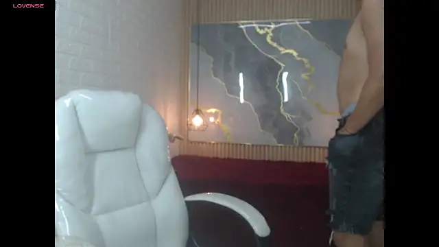 DominantBoy4 webcam