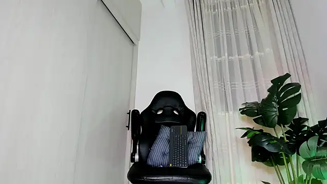 Biscuit_oliva webcam
