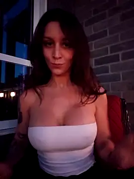 LilyOrion webcam