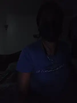 Tamil_Ishu webcam