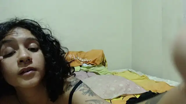 AlinaWoolf_