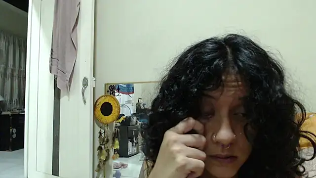 AlinaWoolf_ webcam