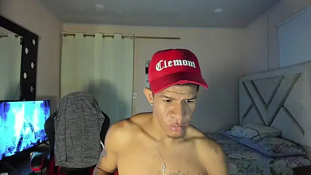 Toptony22 webcam