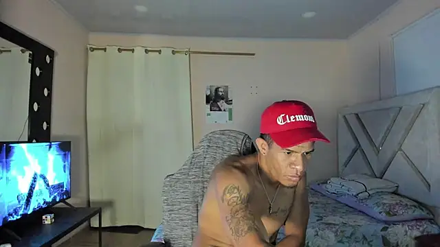Toptony22 webcam