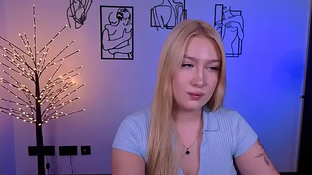 playful_sophie webcam