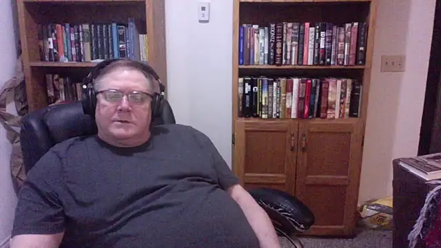 Vinyl22@xh webcam