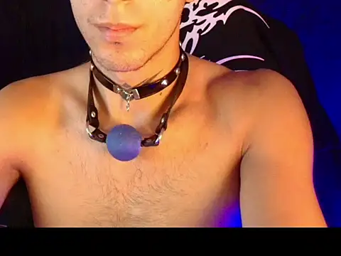 dark_men1 webcam