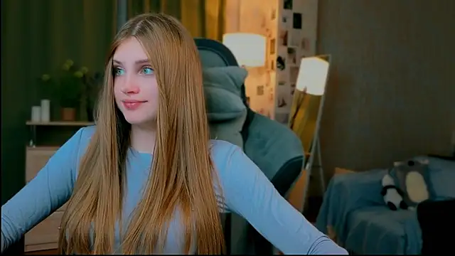 yourbeautyarya webcam