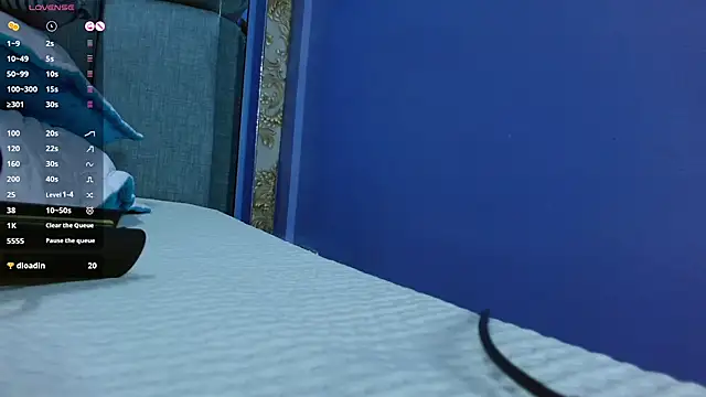 Aiuny_Queens webcam