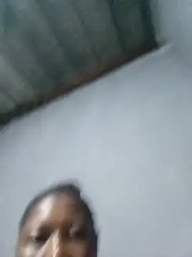 Queennewmind webcam