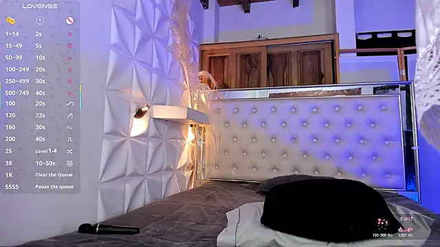 miss_alice_jones webcam