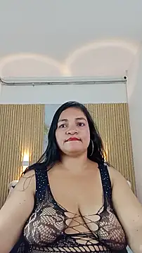 cloe_35 (F milf) - .suck my tits