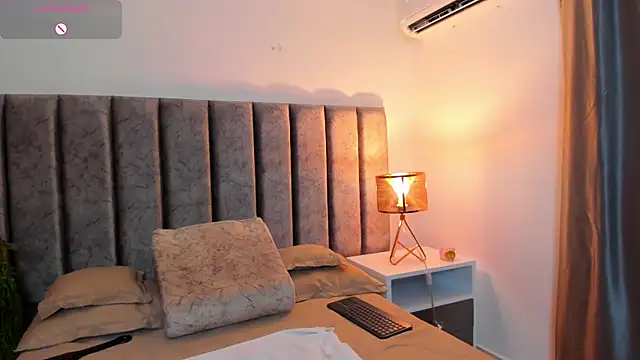 SamanthaSmithx webcam
