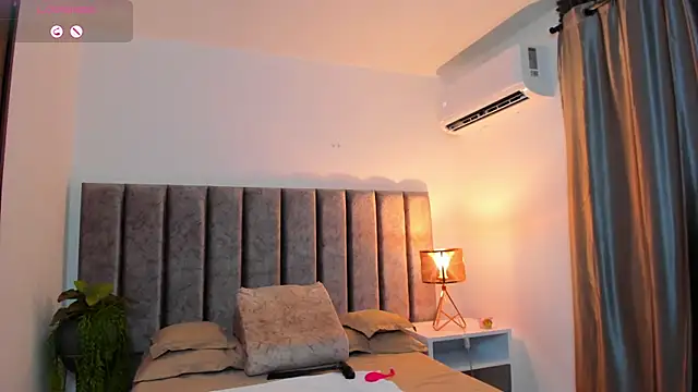 SamanthaSmithx webcam