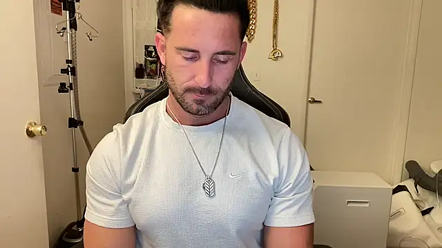 brettmycles28 (M young) - #american #beardy #big-cocks #brunettes #cam2cam #flexing #foot-fetish #handjob #hd #humiliation #jerk-off-instruction #leather #luxurious-privates #masturbation #muscular #mustache #oil-show #penis-ring #pump #recordable-privates #recordable-publics #shower #small-audience #smoking #straight #striptease #white #young