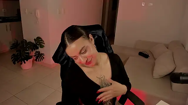 itsjade - Itsjade's free webcam - UK Sex Cams