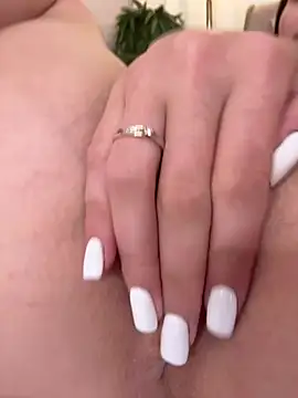 LillyNatty18 webcam