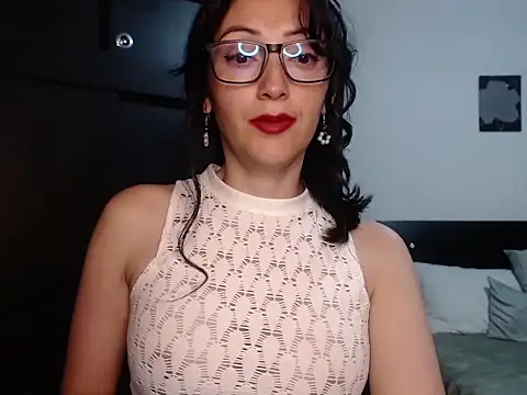 Alicee_moss live cam on StripChat