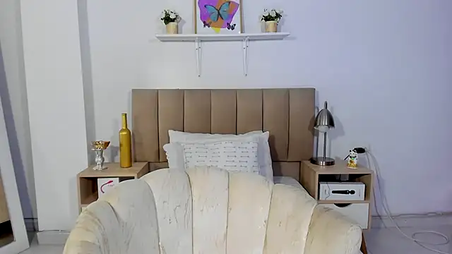Zoe_Gruber webcam