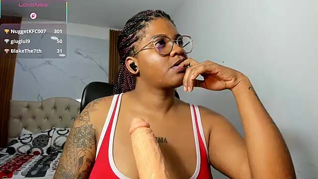 ZahraRose webcam