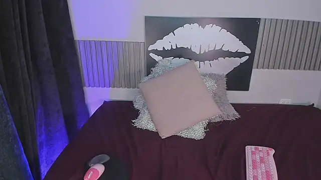 Hailey-Fox webcam