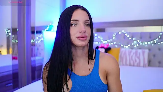 XandraBae webcam
