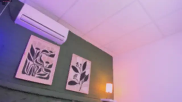 aisha_k webcam