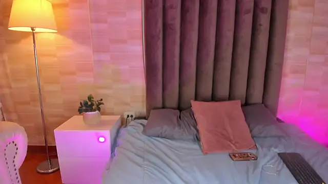 Nhicolas_Salazar webcam