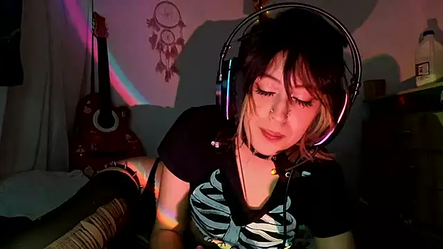 kittenpasive30 webcam