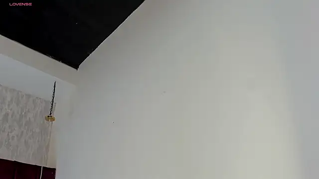 Miia_Ross webcam