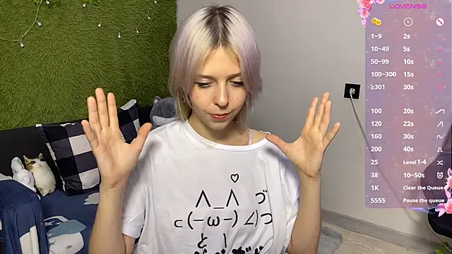 LuniBless webcam