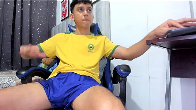 The_skinnyguys webcam