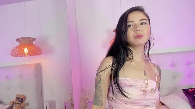 vanessa_cruz_18 - Vanessa_cruz_18's free webcam - UK Sex Cams