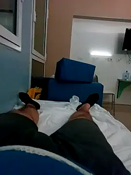 Lance17cmh live cam on StripChat