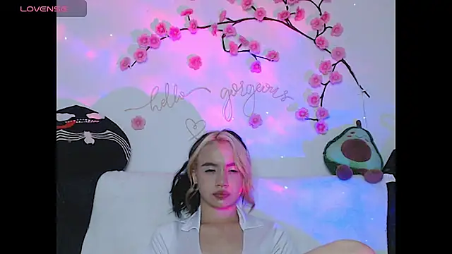 sweet_molly420 live cam on StripChat