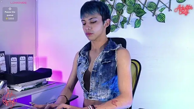 Apolo_Prince1 live cam on StripChat