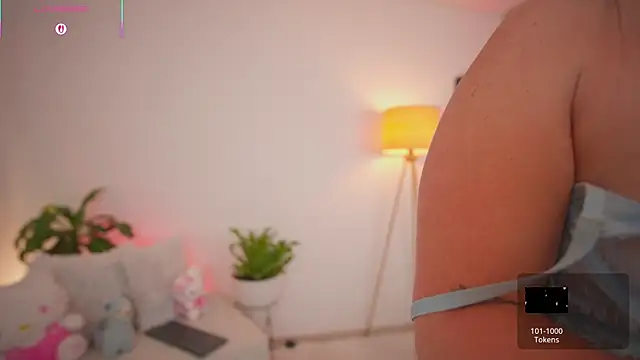 roxie_gates_ live cam on StripChat