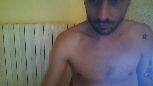 ludooo899 live cam on StripChat