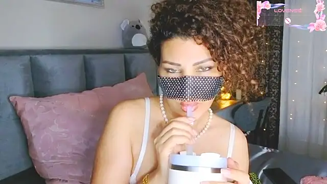 -TurkishLatina- webcam