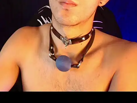 dark_men1 webcam