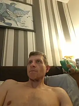 BigDmasked webcam
