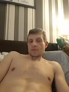 BigDmasked webcam