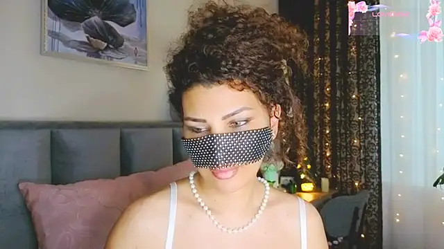-TurkishLatina- webcam