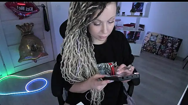 HoneySallyMoore webcam