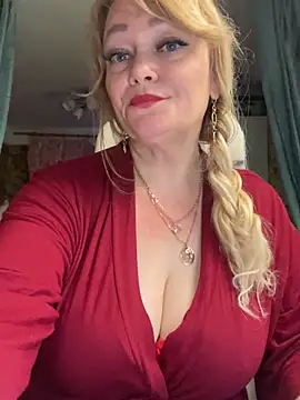Sweet-blonde webcam
