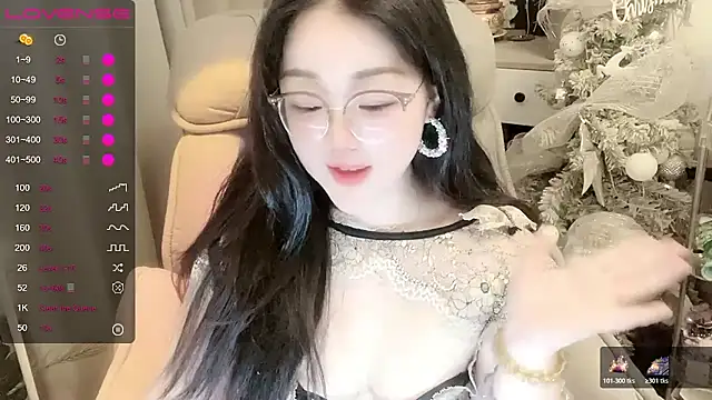 Monica-666888- webcam