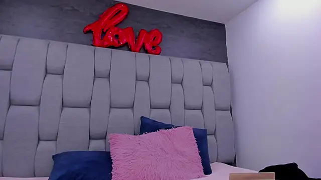 Sarita_Ass webcam