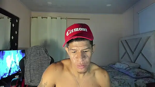 Toptony22 webcam