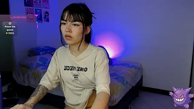 NicoRobin7 webcam