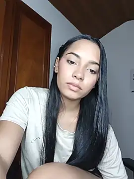 Leilaplus0s webcam